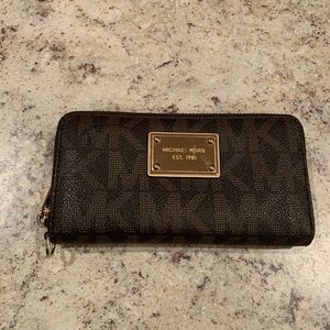 MK wallet